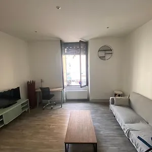 T2 Rénové Part-dieu , Lyon France